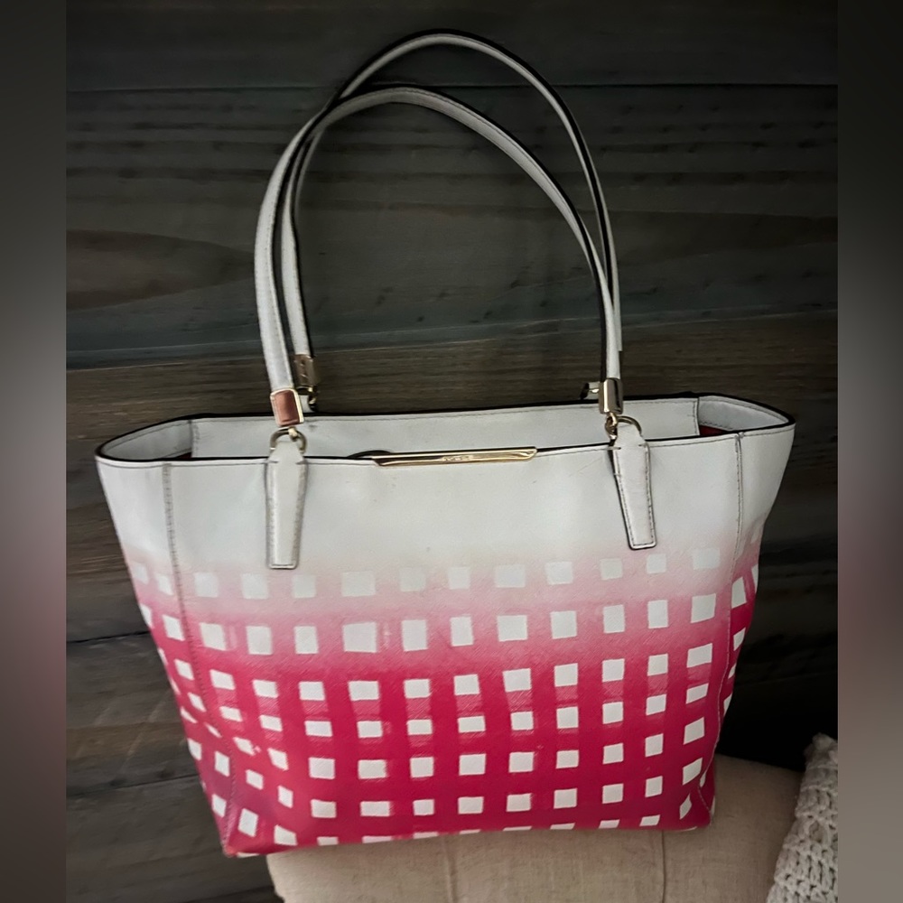COACH used shoulder bag